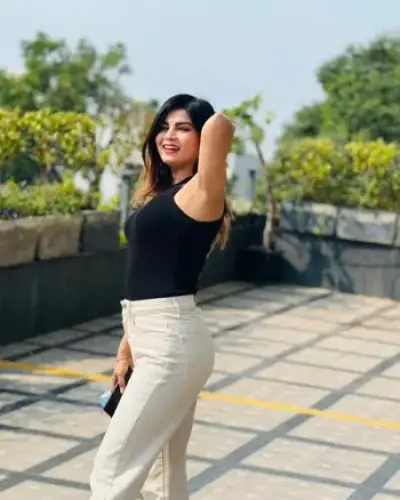 Call Girls Aldona Cash On Delivery